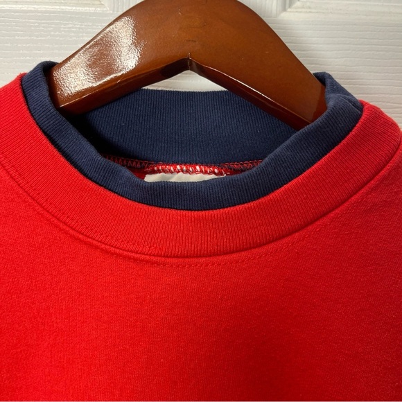 M&C Vintage Sweatshirt Size large A dog is a person “ - Picture 4 of 8